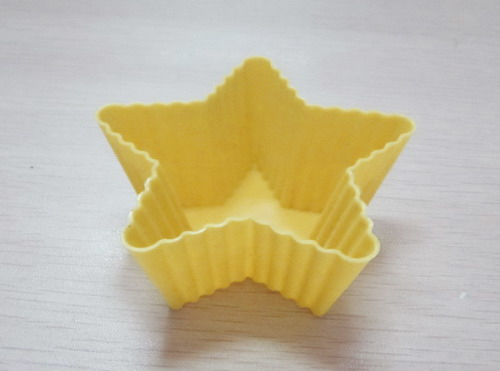 CXBC-6006	Silicone baking cup-  triangle 6pcs set