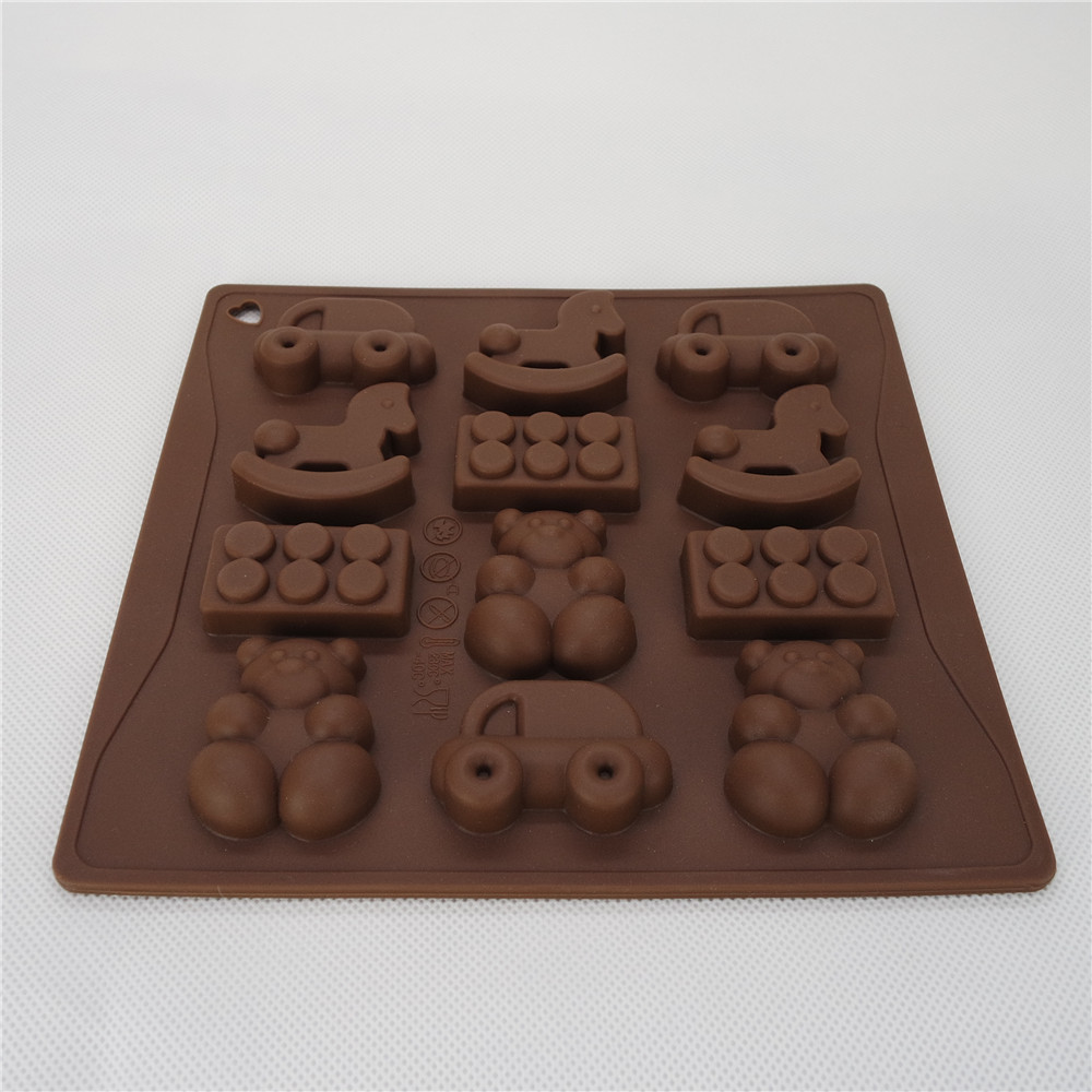 CXCH-012	Silicone Bakeware Chocolate Mould Toys 12-Cup