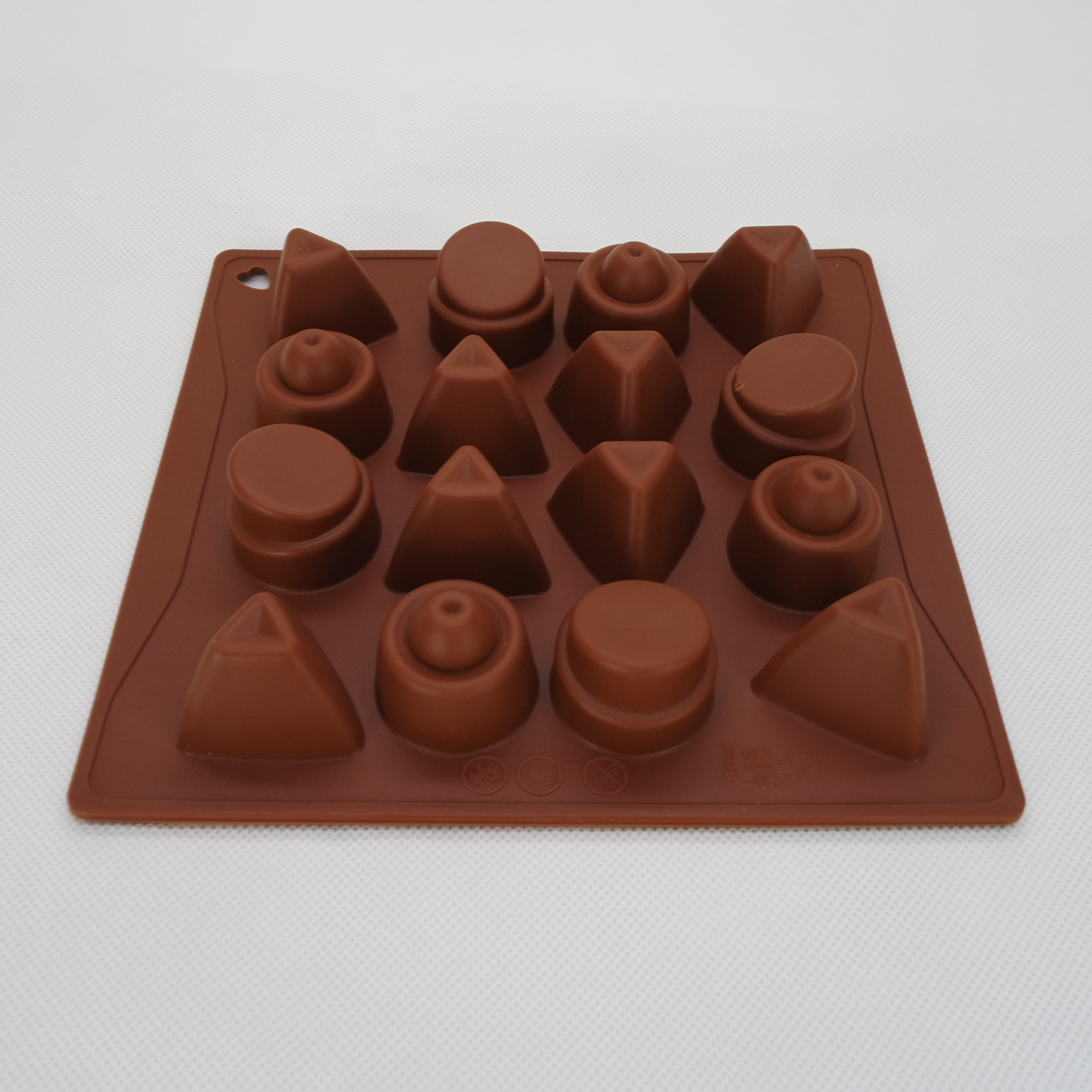 CXCH-015	Silicone Bakeware Chocolate Mould 16-Cup